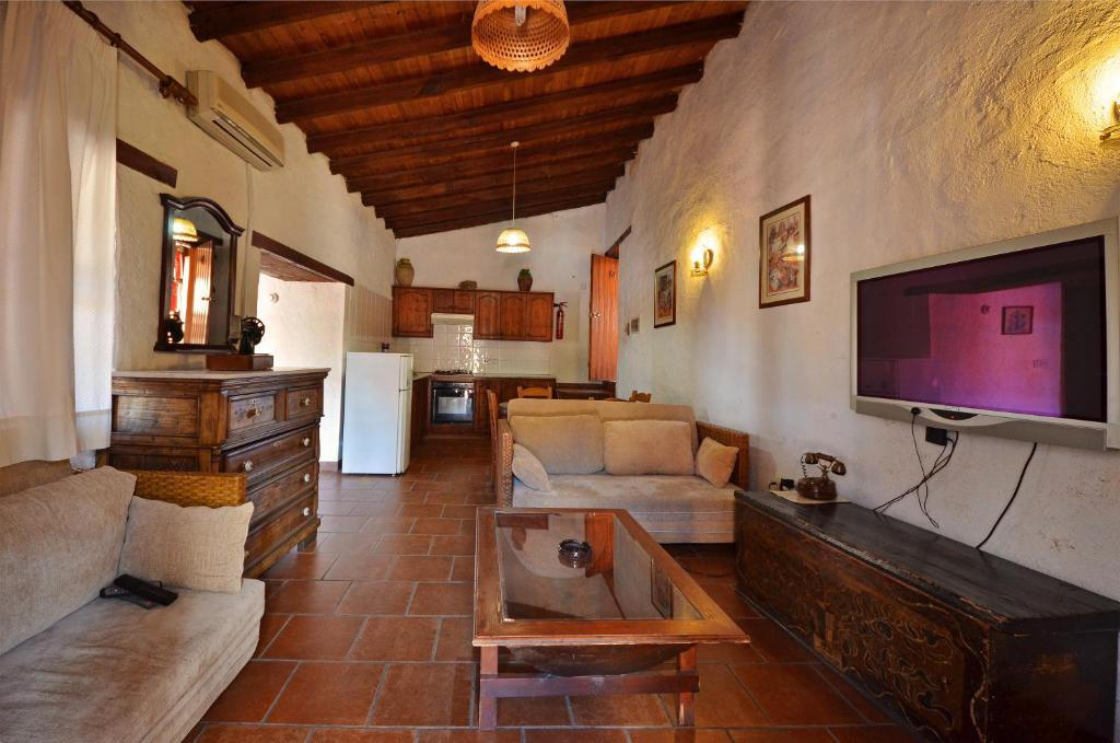 Linos Inn, Kakopetria